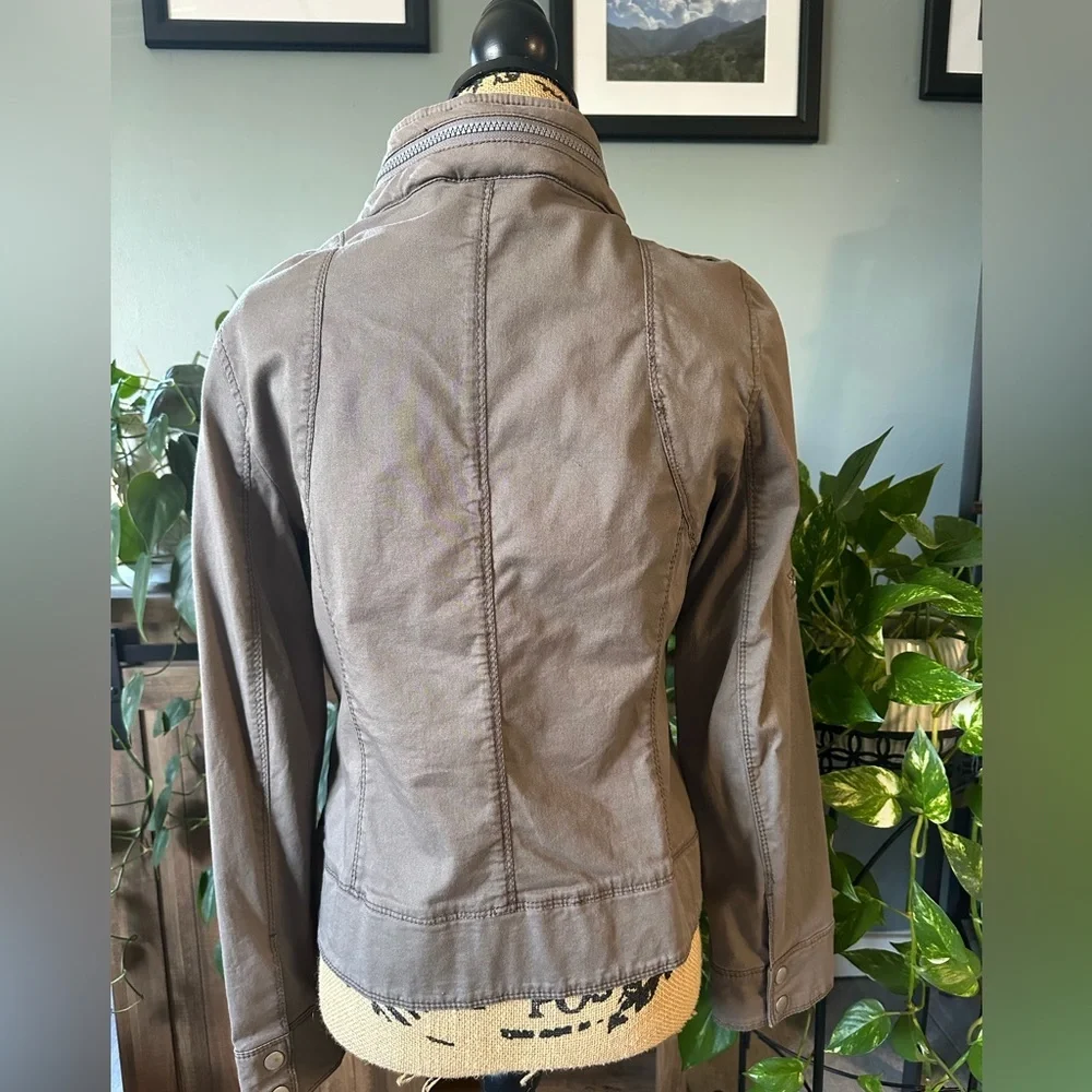 Express light brown utility jacket.